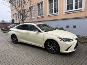 Lexus ES 300 h Business Line/ TAXI