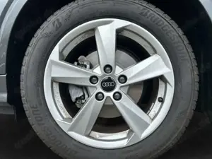 Audi Q2 S line 35 TFSI S tronic Bild 4