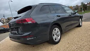 Volkswagen Golf 2.0 TDI+PANO+NAVI+LED+GARANTIE+CARPLAY Bild 3