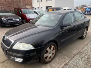 Skoda Octavia Elegance Sitzheizung+PDC+Allwetter+Klima