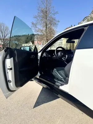 BMW 230 230i Coupe Aut. M Sport Bild 4