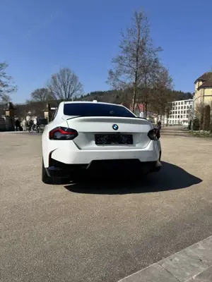 BMW 230 230i Coupe Aut. M Sport Bild 3