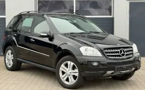 Mercedes-Benz ML 320 CDI Schiebedach Bi-Xenon AHK Navi SHZ