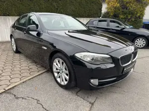 BMW 523 i Lim. Automatik *TÜV + Service NEU*HUD*SHZ