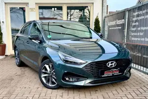 Hyundai i30 Advantage Lim. Automatik Virtual T.+LED+RKam