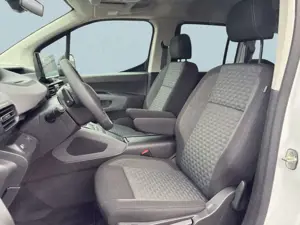 Peugeot Rifter BlueHDI 130 L2 EAT8 GT Bild 5