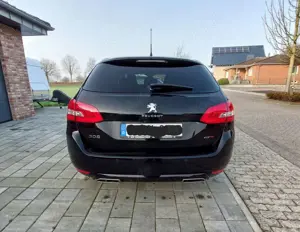 Peugeot 308 SW Pure Tech 130 EAT8 GT Bild 5