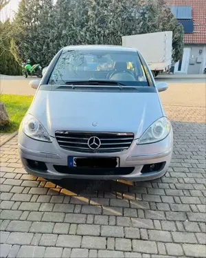 Mercedes-Benz A 170 A 170 (169.332)