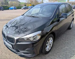 BMW 220 2er Active Tourer 220i Active Tourer Aut.
