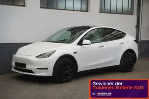 Tesla Model Y Long Range AWD *innen weiß*20-Zoll*