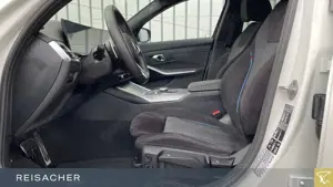 BMW 330 i A xDrive Tou M-Sport,M-Sport,AHK,AHK,Autom Bild 4