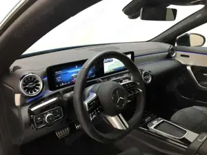 Mercedes-Benz CLA 180 Coupe AMG  AMG+MBUX+MBeam+Night+Pano+SHD Bild 5