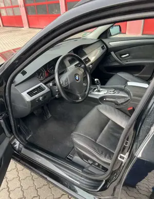 BMW 525 525d Touring Bild 4