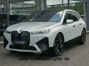 BMW iX M60 Sport. AHK°22LASER°PANO°Massag°Bow.Wilk