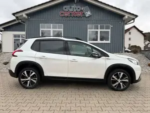 Peugeot 2008 GT Line°Automatik°AHK°Pano°Kamera°Leder° Bild 2