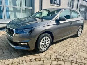 Skoda Fabia Selection Rückfahrkamera, Keyless, 5J Garantie