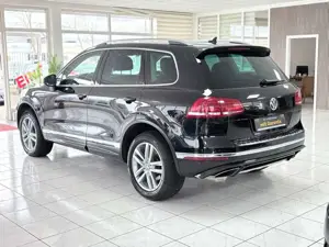 Volkswagen Touareg V6 TDI Terrain Tech+4Motion+R-Line+AHK Bild 3