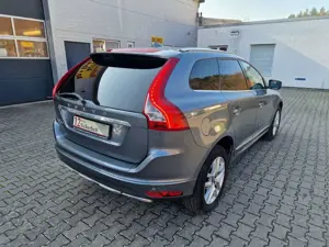 Volvo XC60 Summum 2WD AHK-LEDER-18"ALU-SERVICE NEU Bild 3