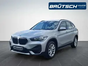 BMW X1 sDrive 20 i Advantage AUTOMATIK / AHK / KLIMA / SI