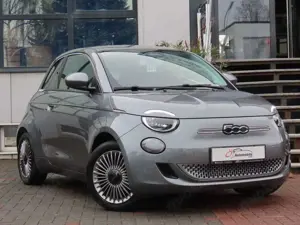 Fiat 500e 42 kWh Klimaauto. Komfort Paket CarPlay