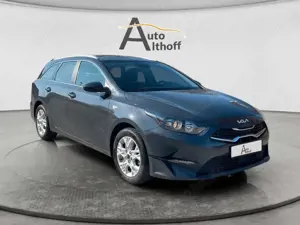 Kia Ceed SW / cee'd SW cee'd SW 1.5 T-GDI Vision DCT SHZ PDC NAV KAM