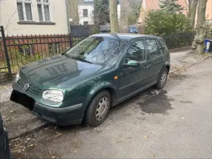 Volkswagen Golf Basis Bild 4