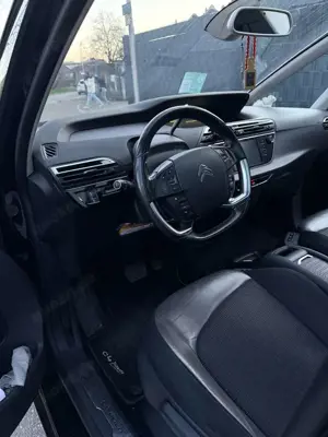 Citroen C4 Picasso BlueHDi 150 EAT6 Business Class Bild 5