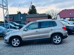 Volkswagen Tiguan Lounge Sport  Style BMT *NAVI*AHK* Bild 3