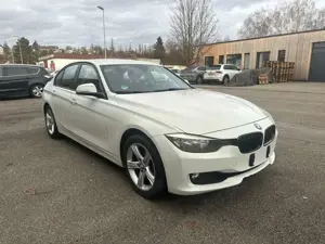 BMW 328 i Sport Line *Turboschaden*