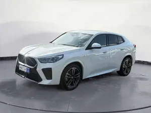BMW X2 sDrive20d Steptronic M SPORT Driving Assistan