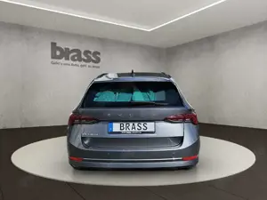 Skoda Octavia Combi 2.0 TDI Ambition Bild 4
