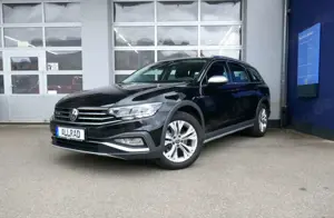 Volkswagen Passat Variant 2.0 TDI SCR DSG 4Motion Alltrack AHK ACC LED
