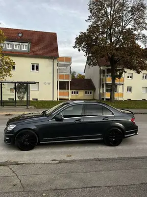 Mercedes-Benz C 300 4Matic 7G-TRONIC