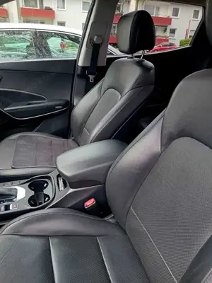 Hyundai SANTA FE Santa Fe blue 2.2 CRDI 2WD Automatik Style Bild 5