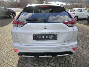 Mitsubishi Eclipse Cross ´´Top´´ Plug-in Hybrid 4WD inkl. M+S Bild 3