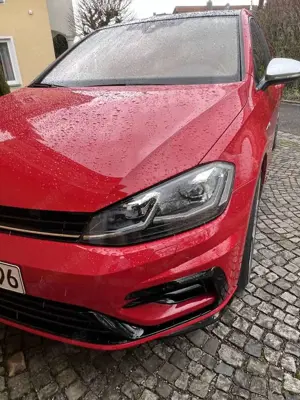 Volkswagen Golf R