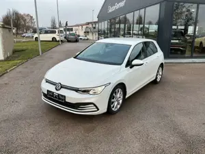 Volkswagen Golf VIII 2.0TDI"Navi"FLA"SHZ"APP"LH"