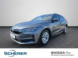 Skoda Octavia Combi Selection 1.5 TSI DSG NAVI RFK SHZ