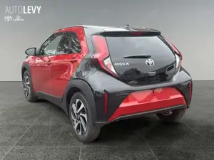 Toyota Aygo X 1.0 Teamplayer *NAVI*SHZ*CARPLAY* Bild 4
