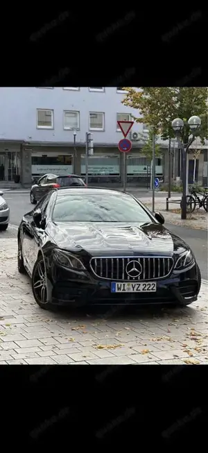 Mercedes-Benz E 300 d Coupe 9G-TRONIC AMG Line