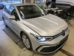 Volkswagen Golf GTE 1.4 eHybrid DSG Kamera+Navi+LM+ACC Bild 2