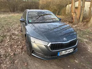 Skoda Octavia Octavia Combi 1.4 TSI iV DSG First Edition Bild 4