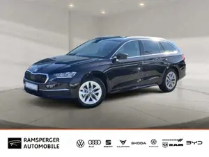 Skoda Octavia Combi 1.5 eTSI DSG Selection ACC LED Nav