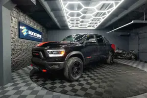 Dodge RAM 5.7 V8 HEMI 4x4 REBEL AXLE LOCK Airmatic LED