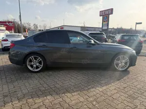 BMW 330 330 e iPerformance Advantage Bild 5