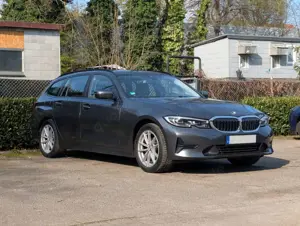 BMW 320 320d Touring xDrive Advantage + Live Cockpit + LED + SITZH + KAMERA