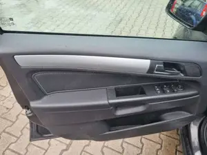 Opel Zafira Zafira 1.6 Innovation aus 1 HD Bild 4