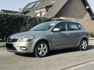 Kia Ceed / cee'd 1.6 CVVT Automatik Spirit