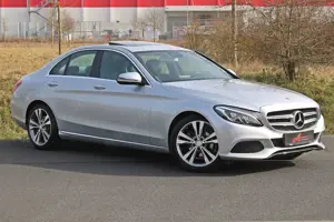 Mercedes-Benz C 220 d *Avantgarde/Leder/Kamera/ILS/GSD/18'/AHK* Bild 2