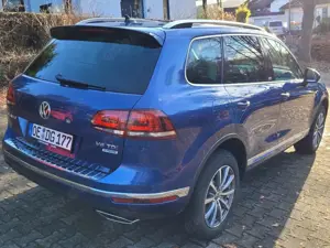 Volkswagen Touareg Touareg 3.0 V6 TDI SCR Blue Motion DPF Automatik Executive Edition Bild 3
